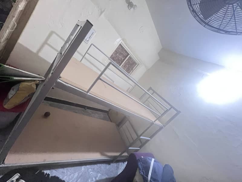 Metal bunk bed 1