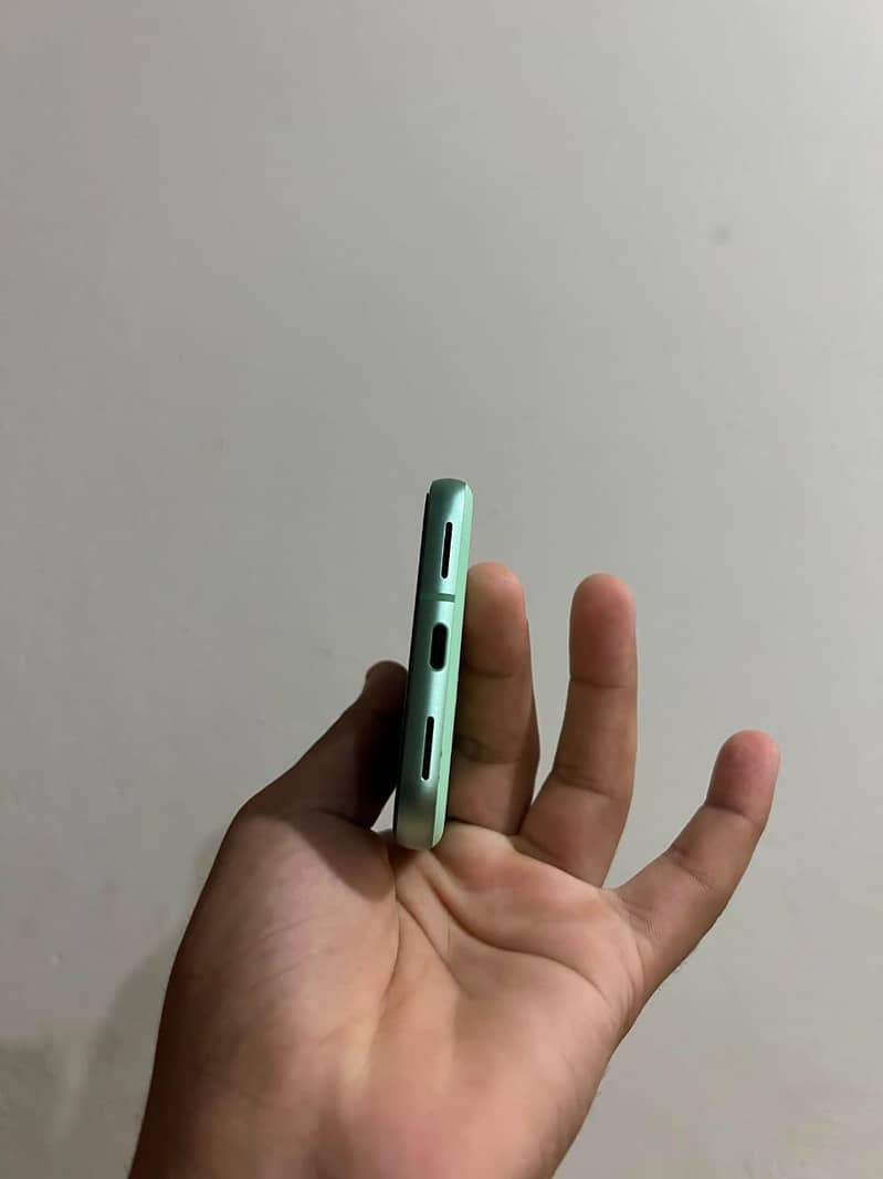 Google Pixel 8a 3