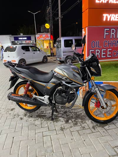 Honda CB 150F