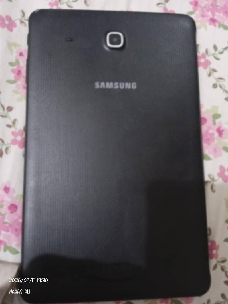 Samsung tab E 1