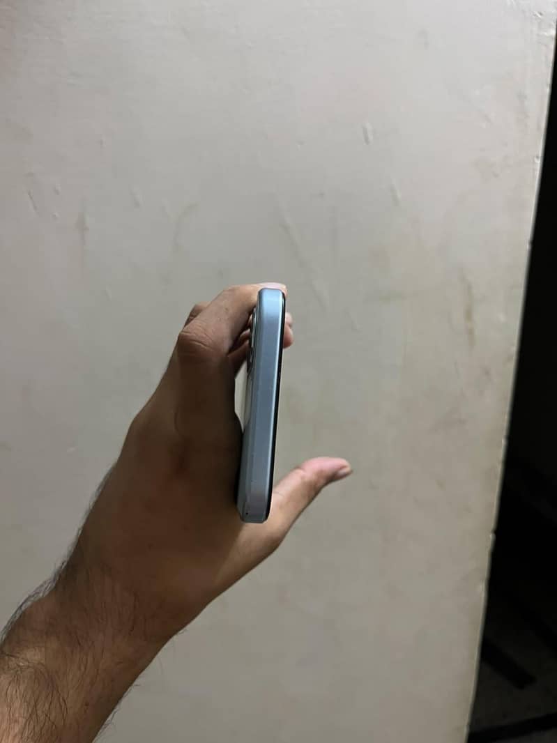Oppo A6 4