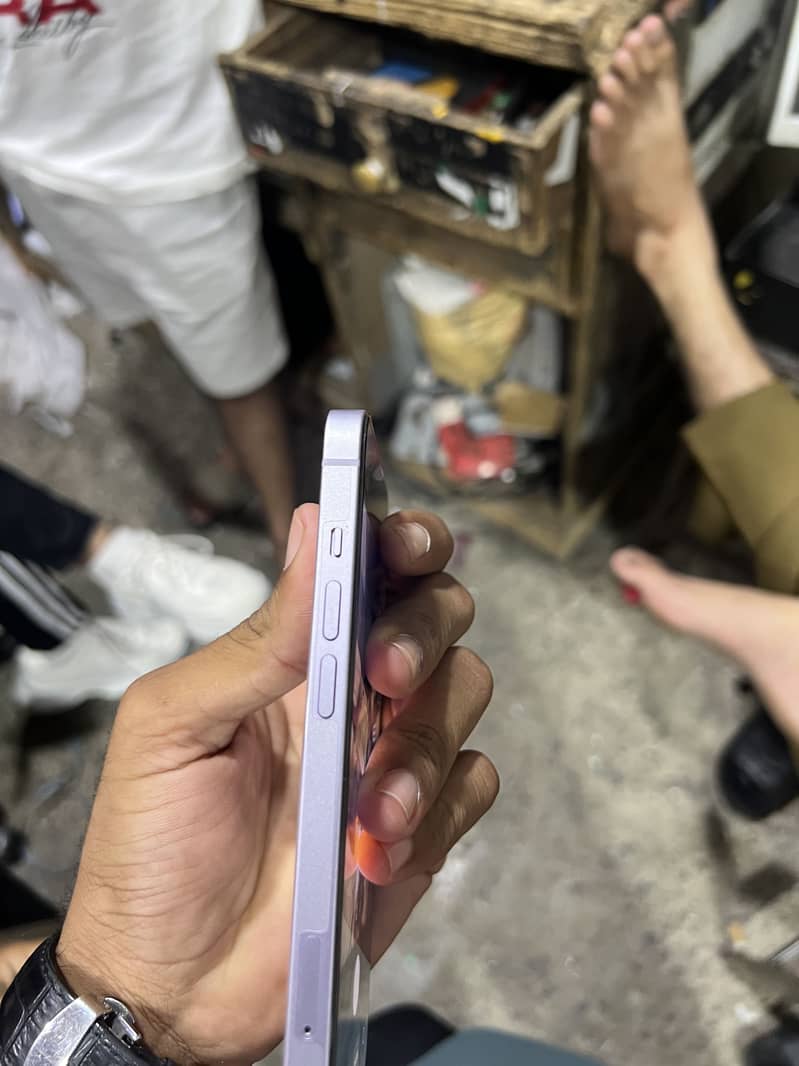 Apple iPhone 14 0