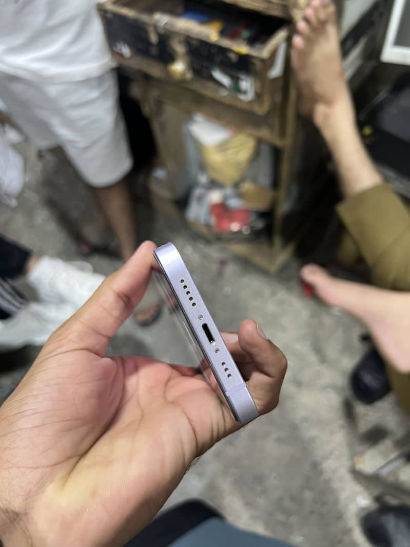 Apple iPhone 14 1