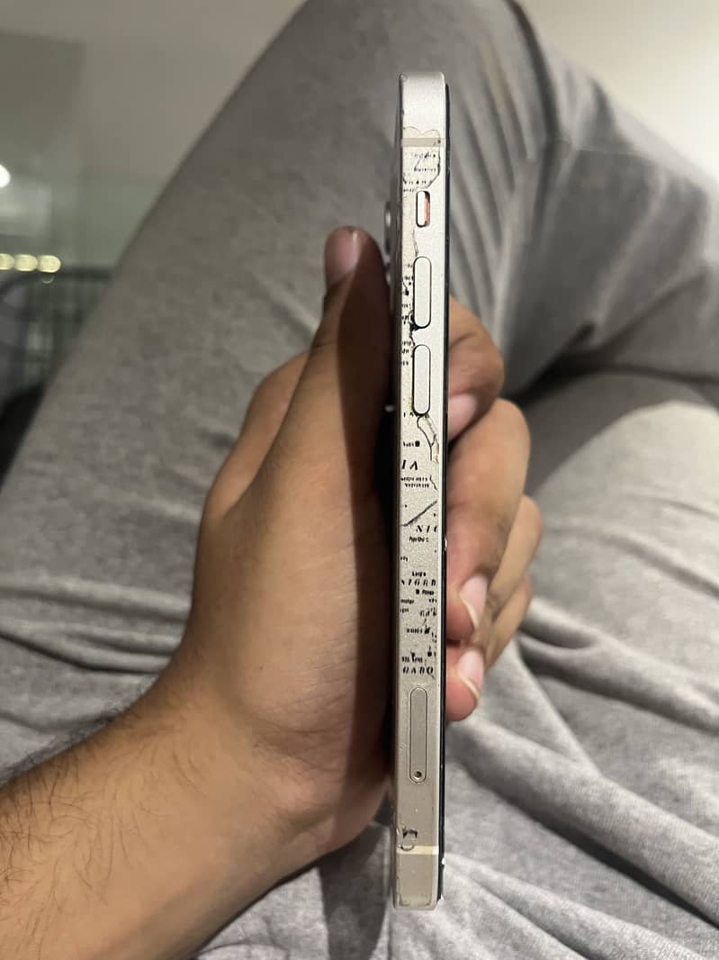 Apple iPhone 12 5