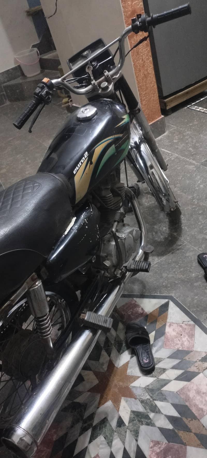 unique 125 1