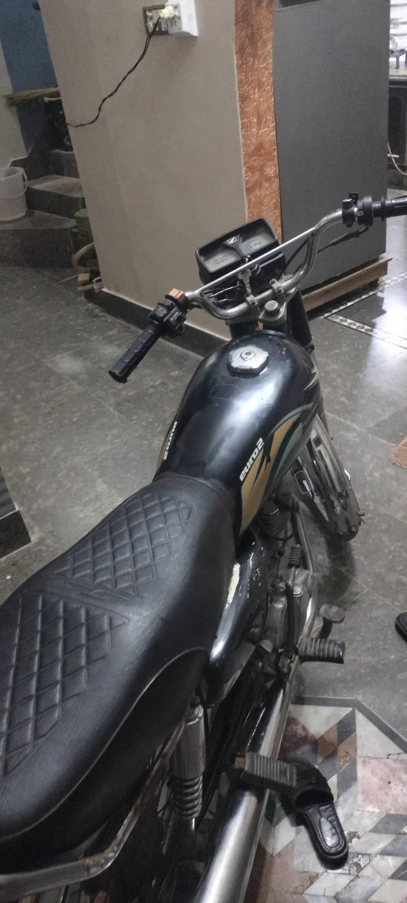 unique 125 3