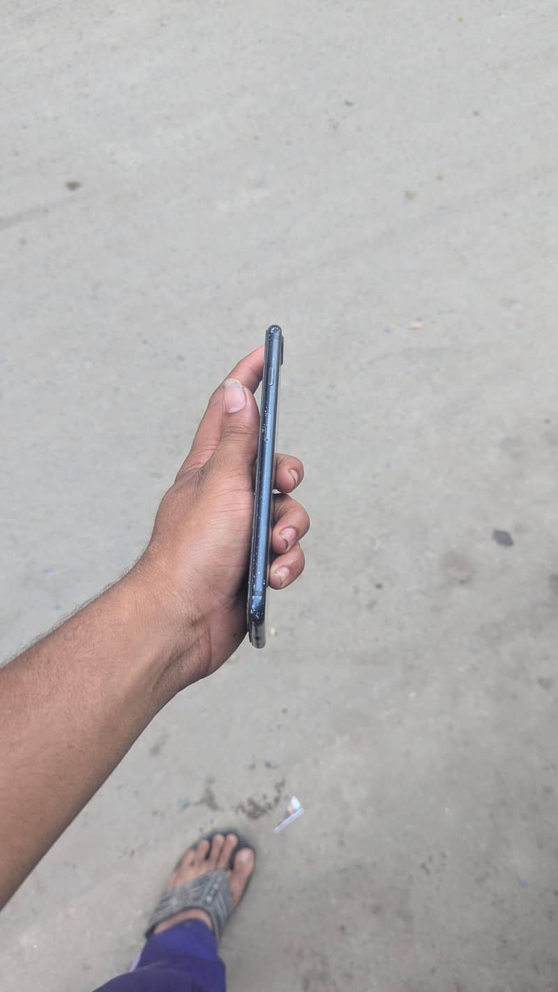 Apple iPhone 7 Plus 2