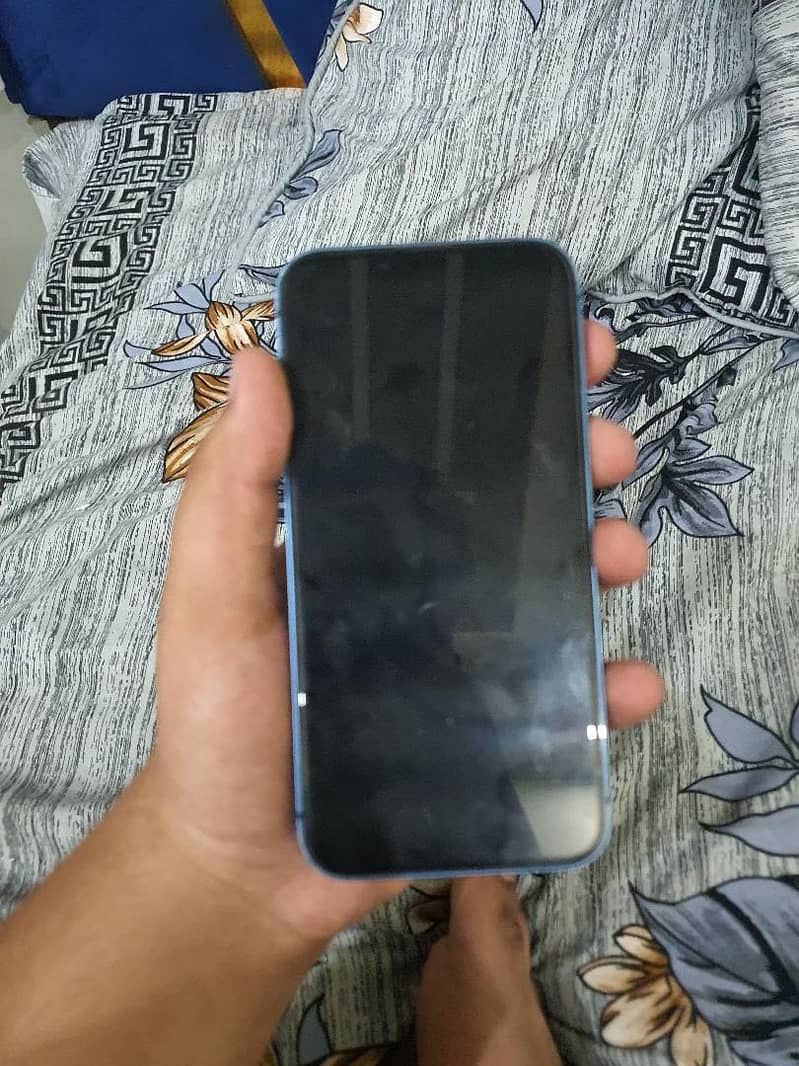 Apple iPhone 13 6