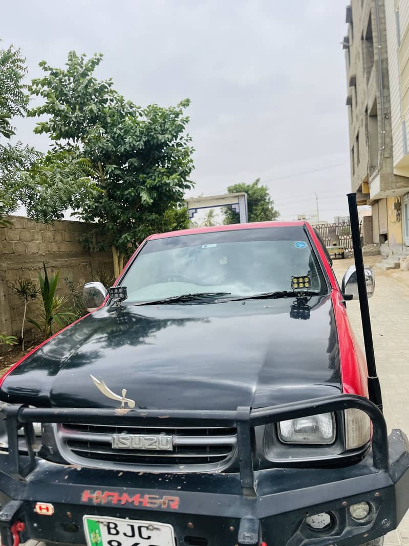 Isuzu D-Max 2002 6