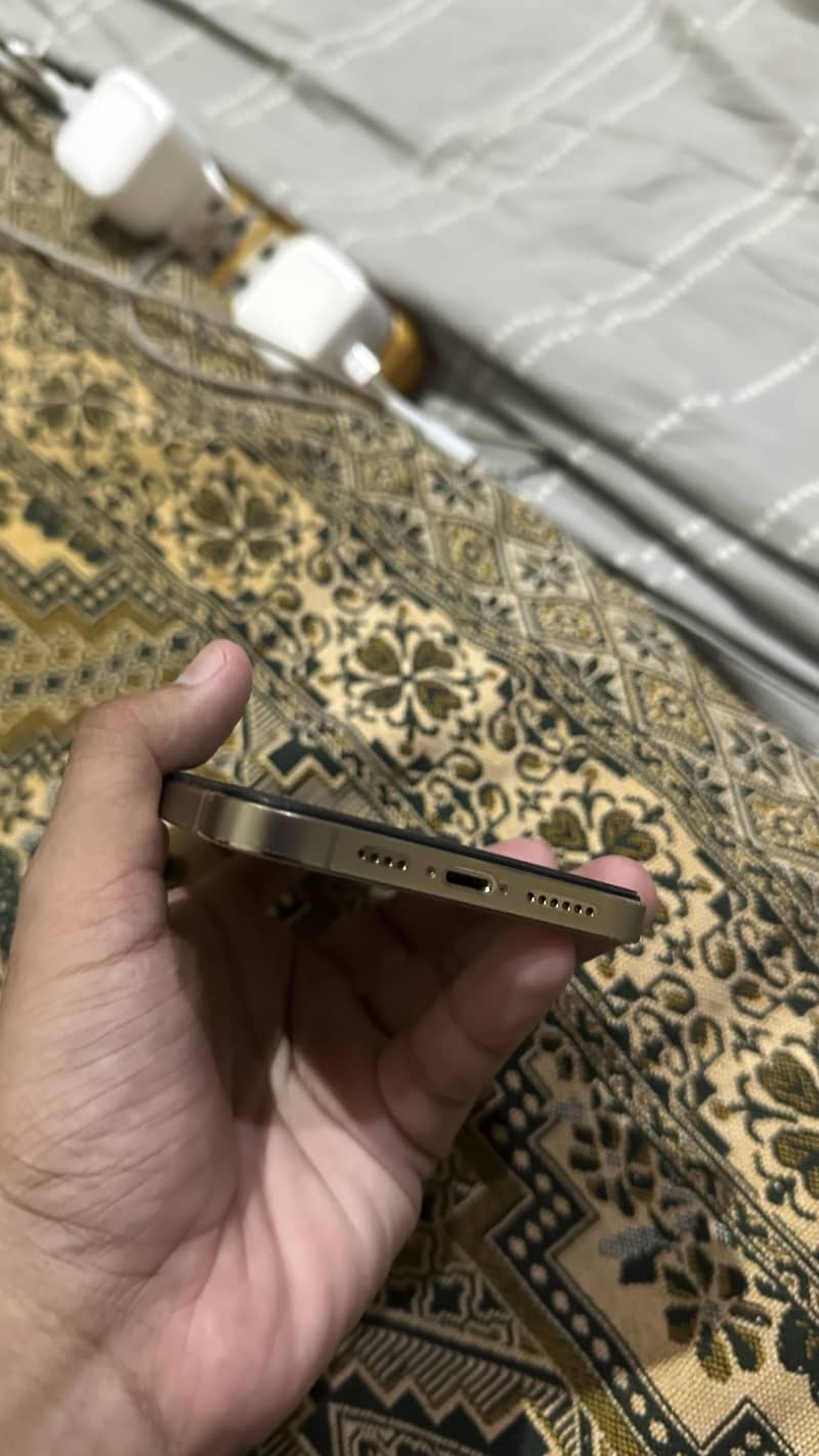 Apple iPhone 12 Pro Max 3