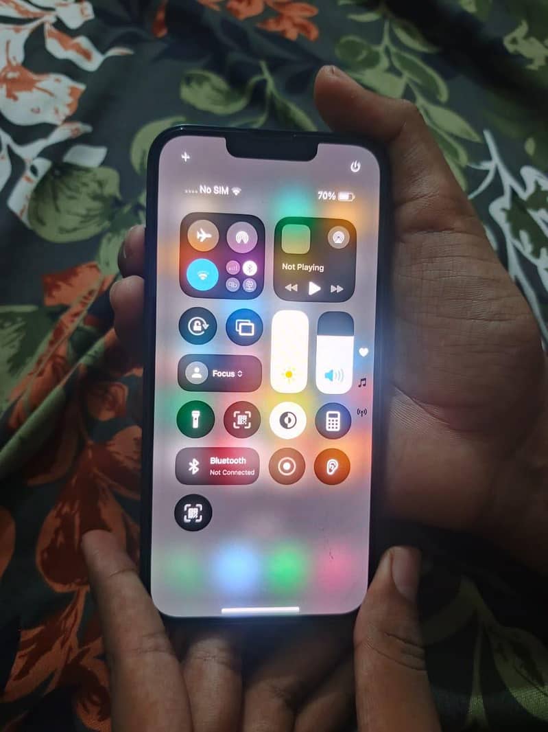 Apple iPhone 13 2