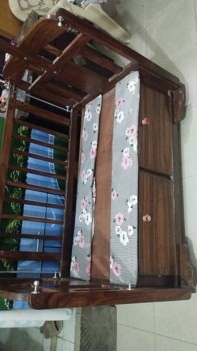 Baby bed used but like new