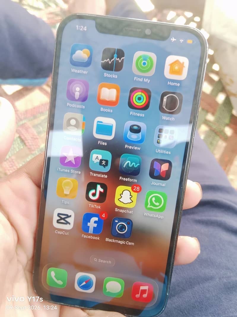 Apple iPhone 12 pro 3