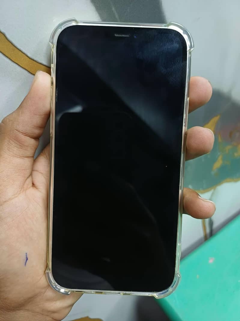 Apple iPhone 12 2
