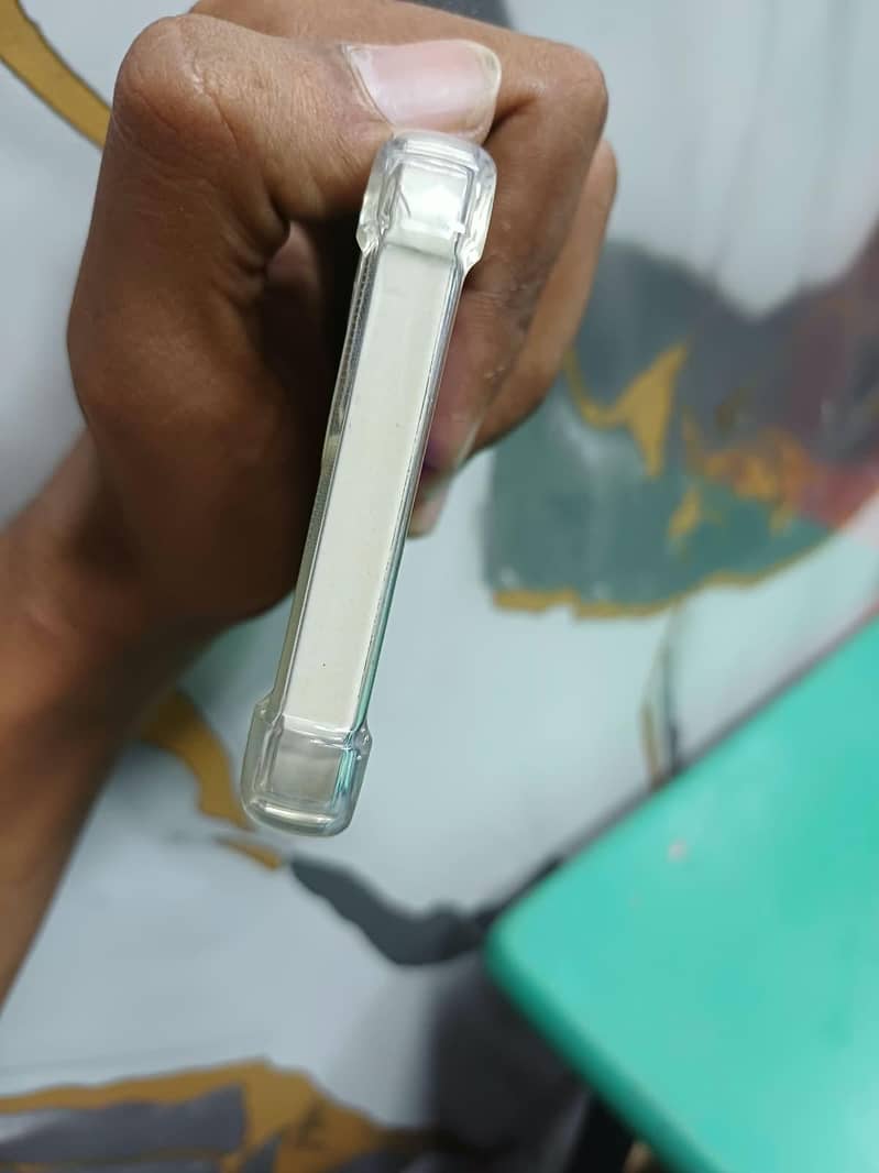 Apple iPhone 12 3