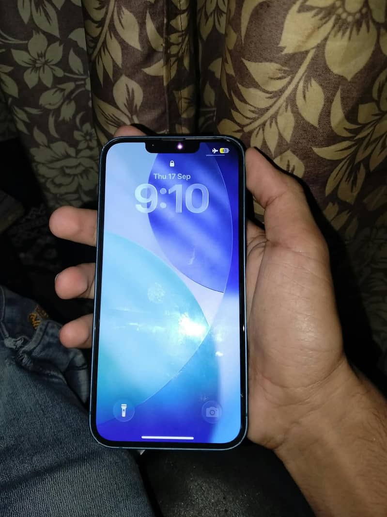 Apple iPhone 13 3