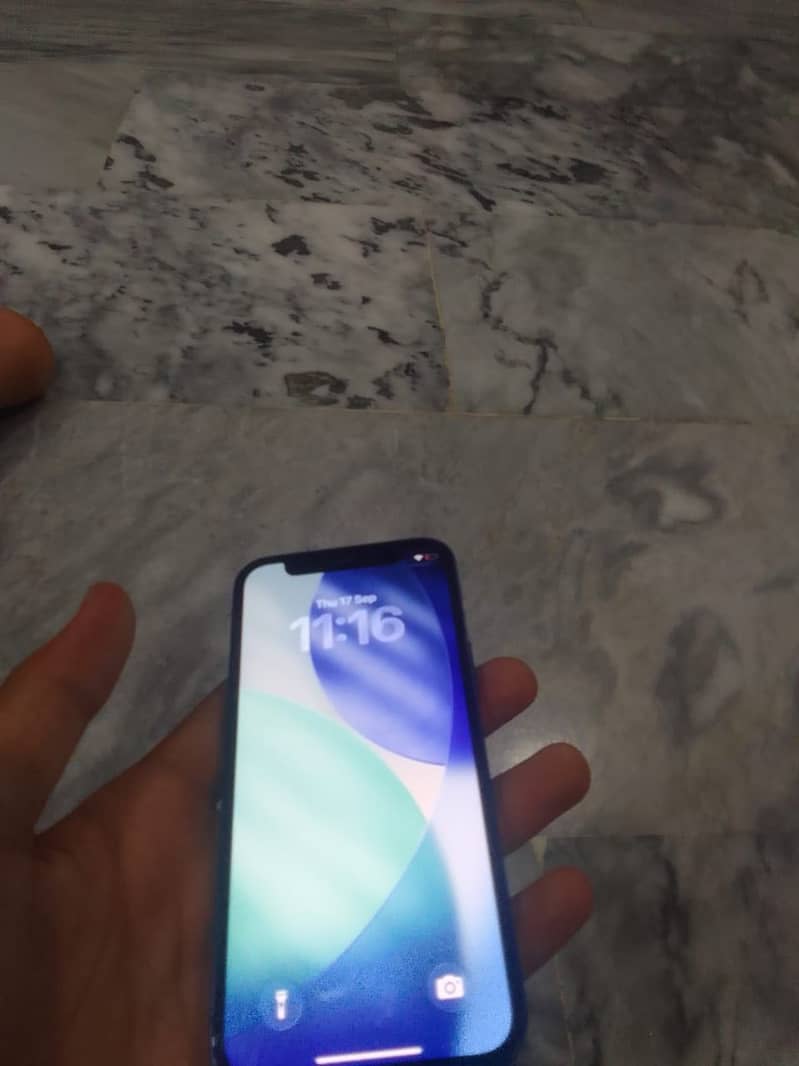 Apple iPhone 12 mini 6