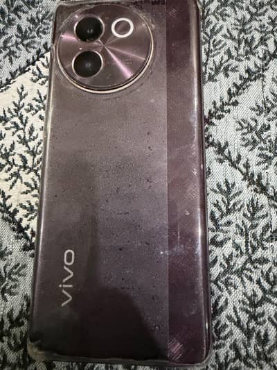 vivo V30e – Like New Condition