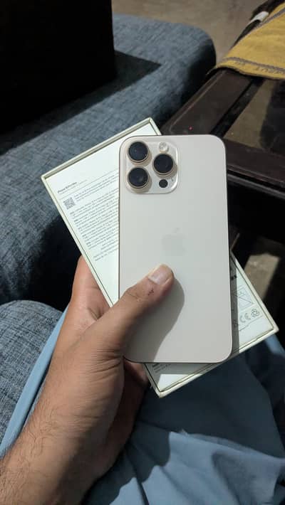 Apple iPhone 16 Pro Max