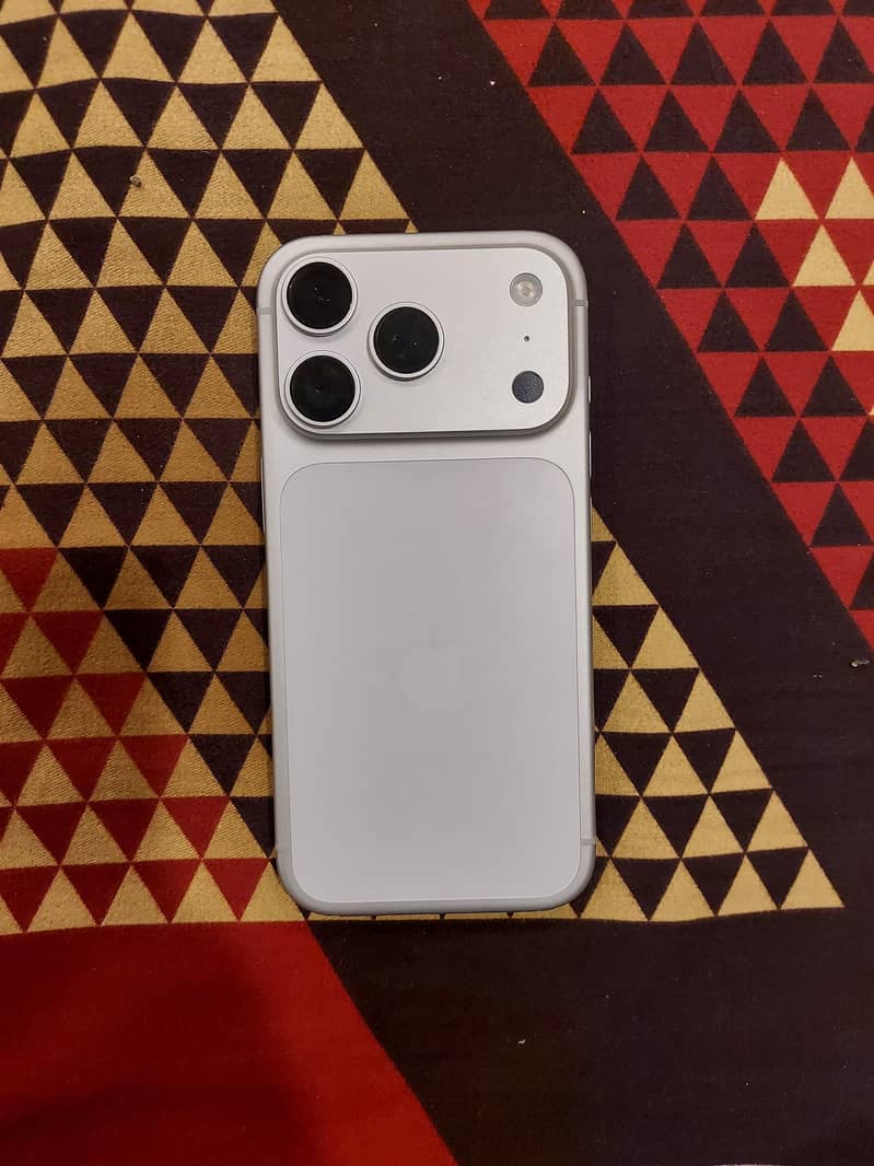 Apple iPhone 17 Pro 6