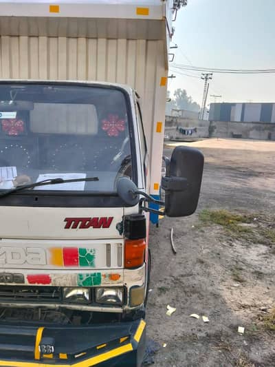 Mazda container 03004494142