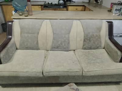 sofa set 6 seater in mint condition