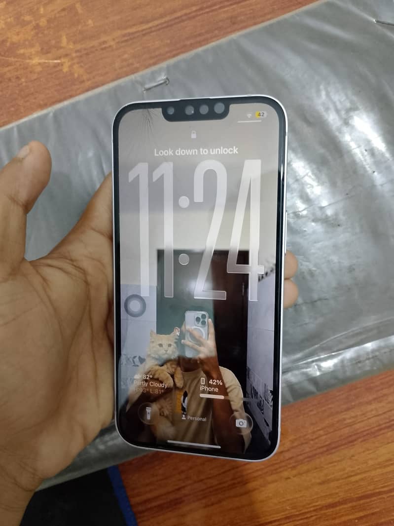 Apple iPhone 14 3