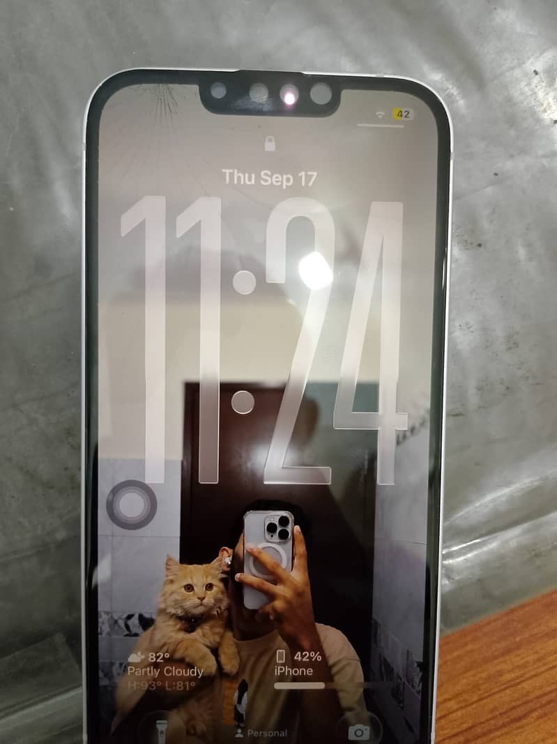 Apple iPhone 14 4