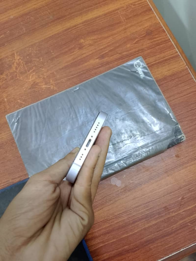 Apple iPhone 14 5
