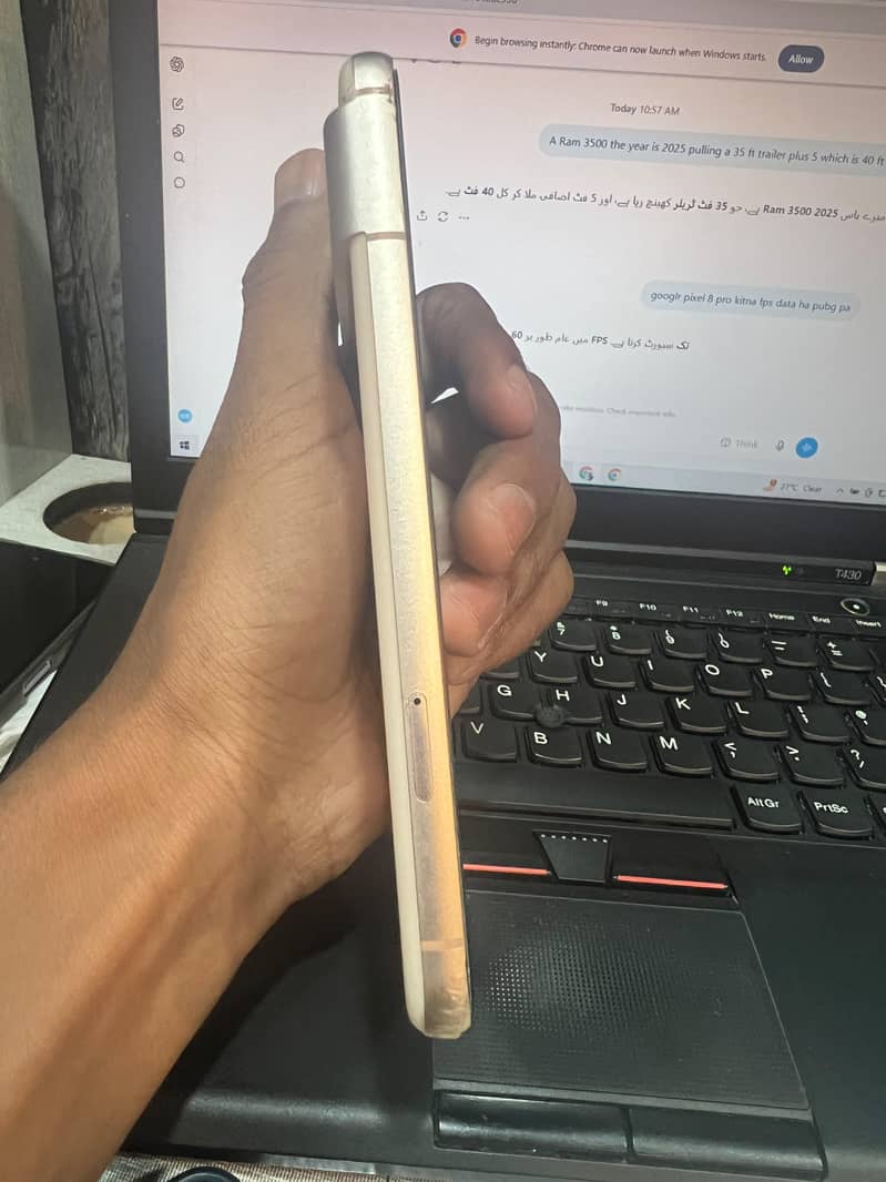 Google Pixel 8 4