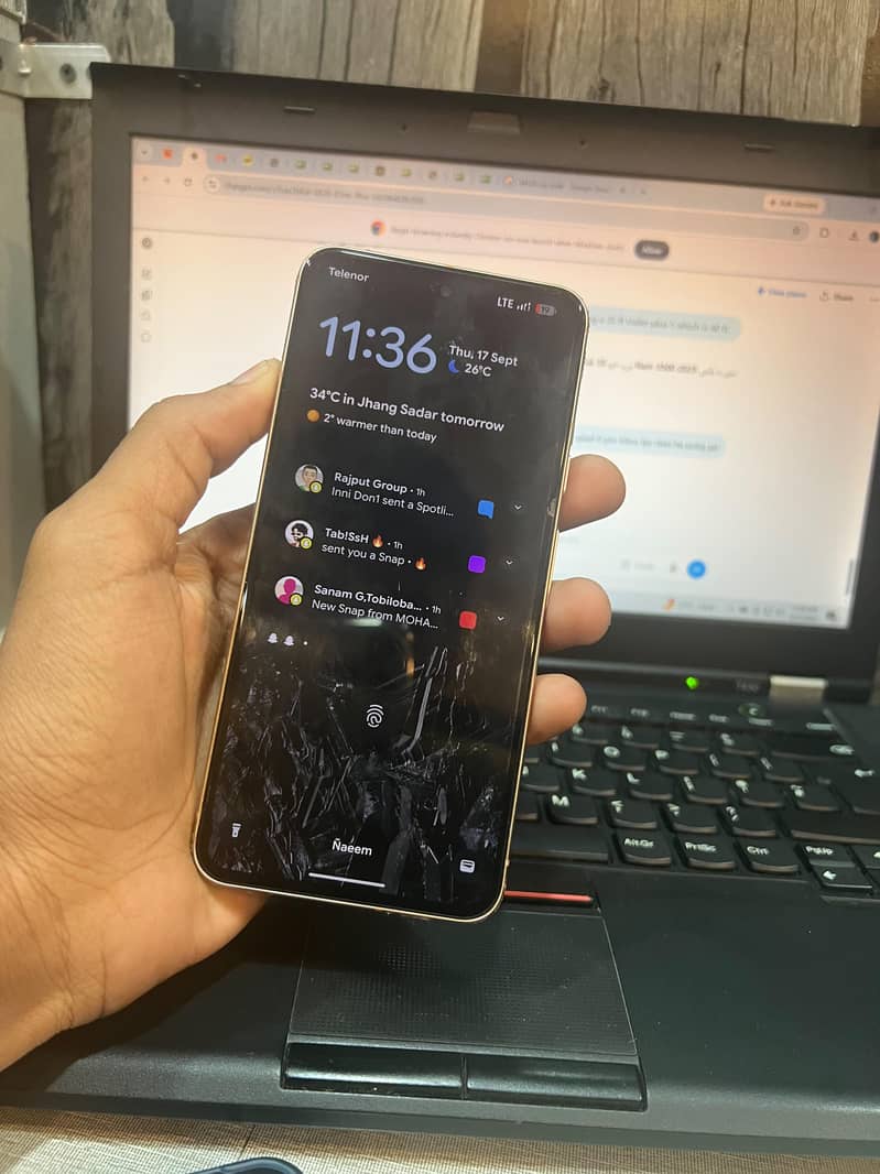 Google Pixel 8 5