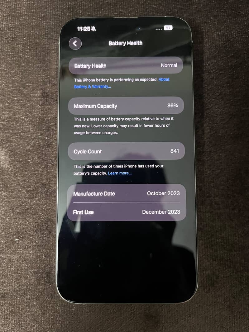 iPhone 15 Pro Max 4