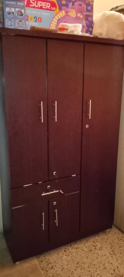 kids wardrobe