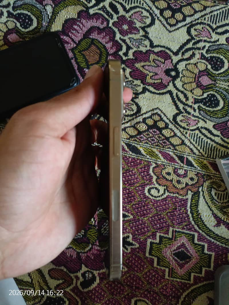 Apple iPhone 13 Pro 3