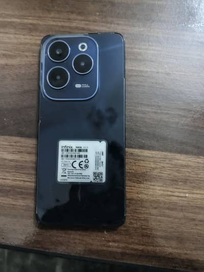 Infinix hot 40 8gb ram8gb expandable 256gb room