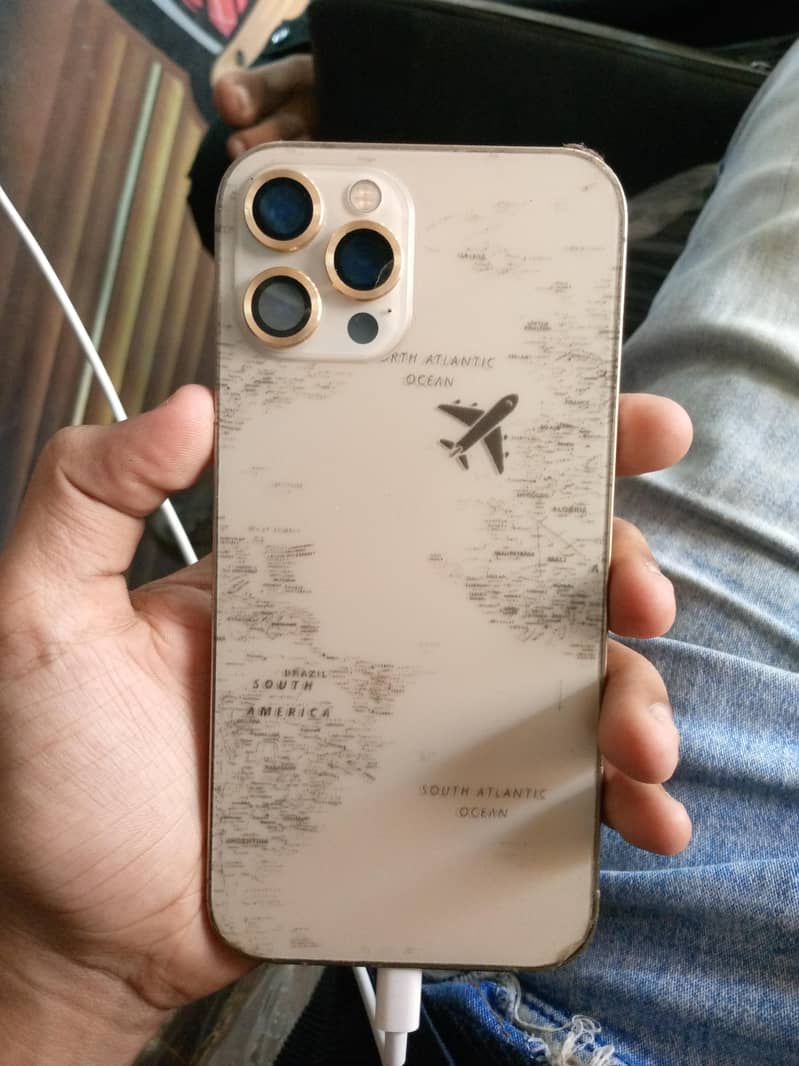 Apple iPhone 12 Pro Max 3