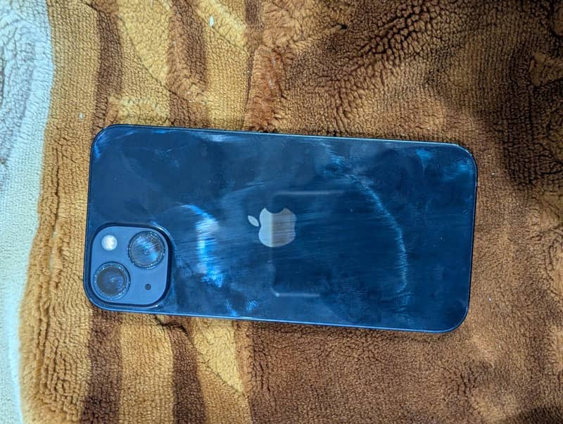 Apple iPhone 13 0