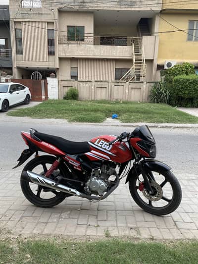 HONDA CB 125F MODIFIED LEGO LIVERY