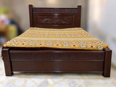 King size bed