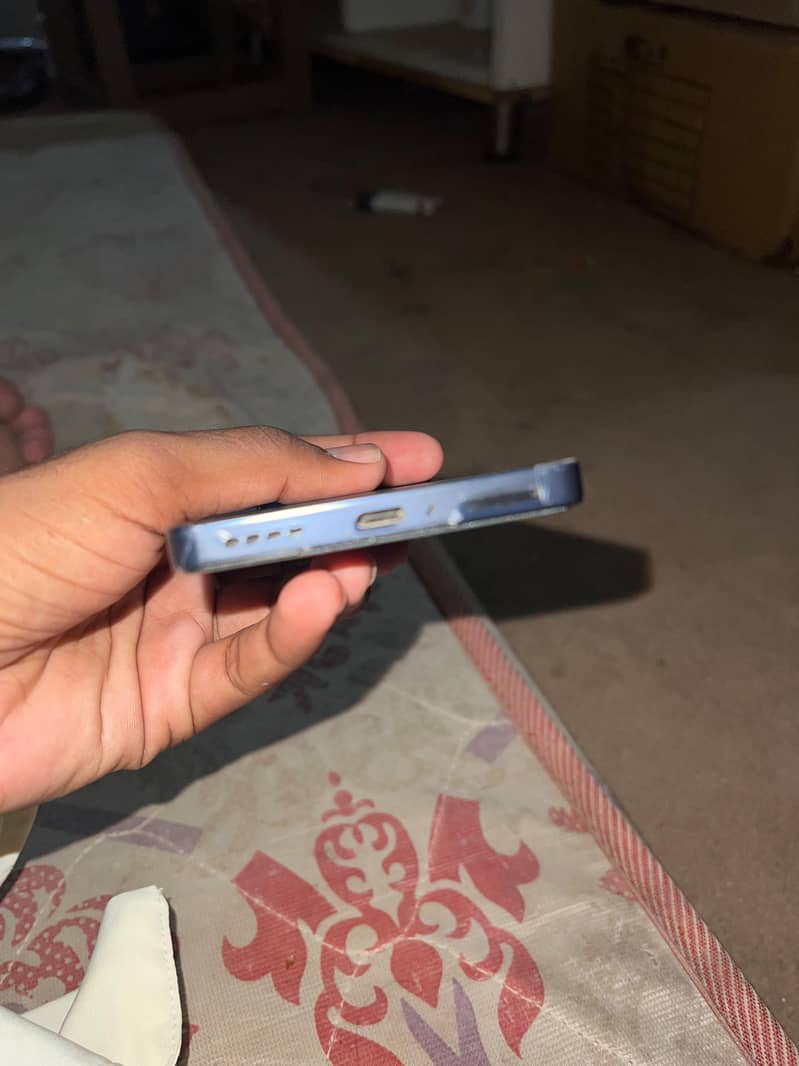 Infinix Note 40 5