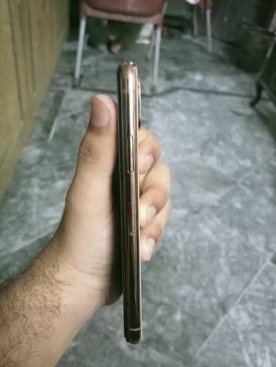 Apple iPhone XS