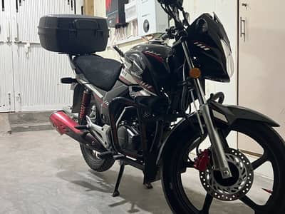 Honda CB 150 F Black Red Combo With Box