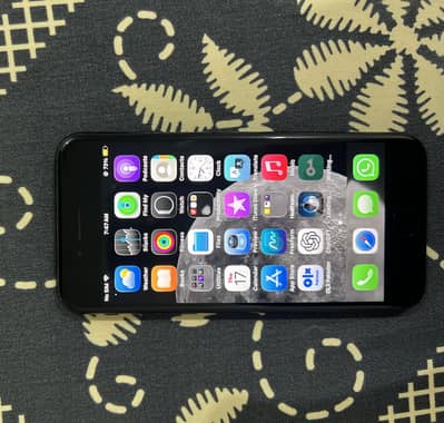 Apple iPhone SE