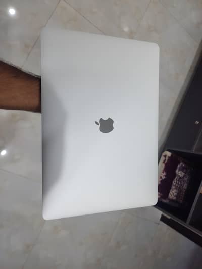 MacBook 17 pro 512