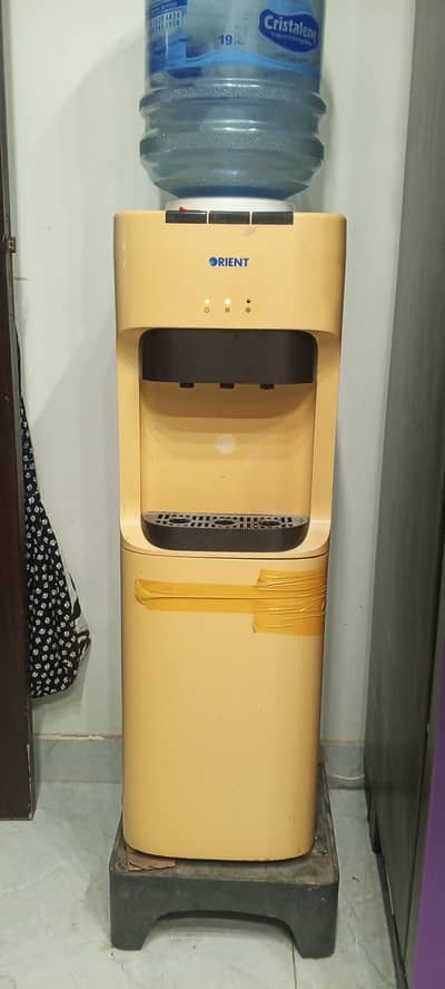 Orient Water dispenser with freezer 100 percent working for sale