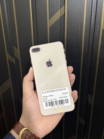 Apple iPhone 8 Plus