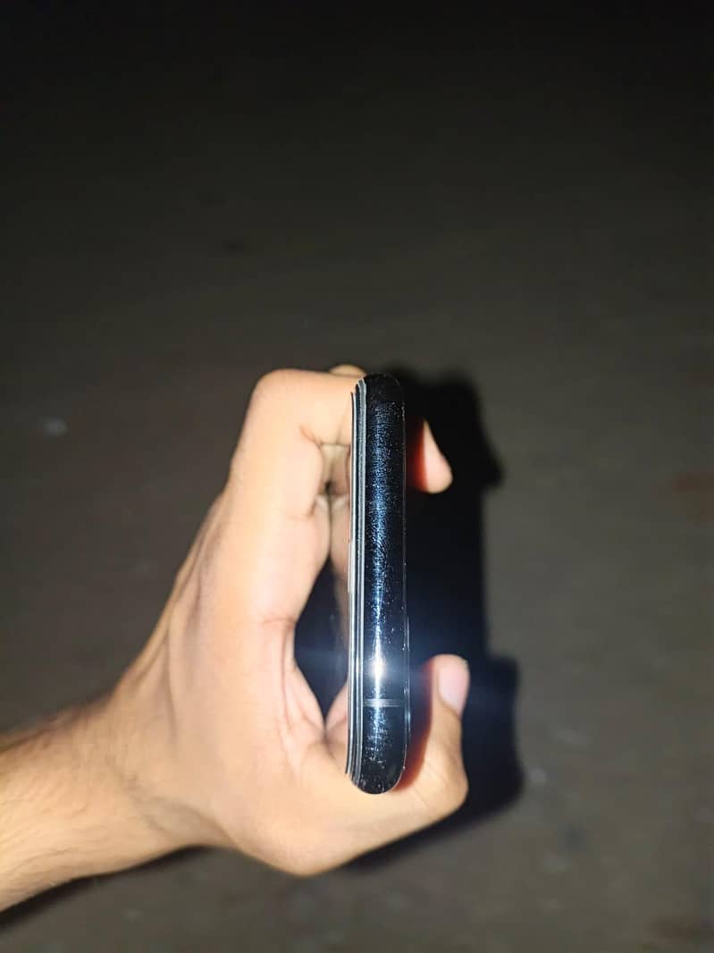 Apple iPhone 11 Pro 0