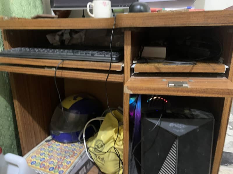 computer table 0