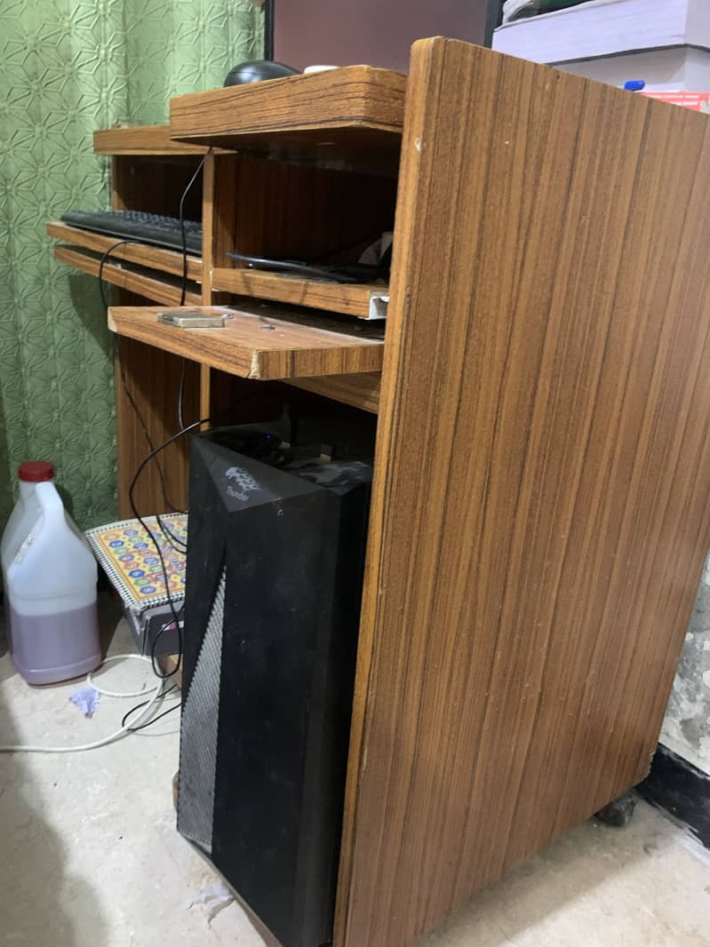 computer table 1