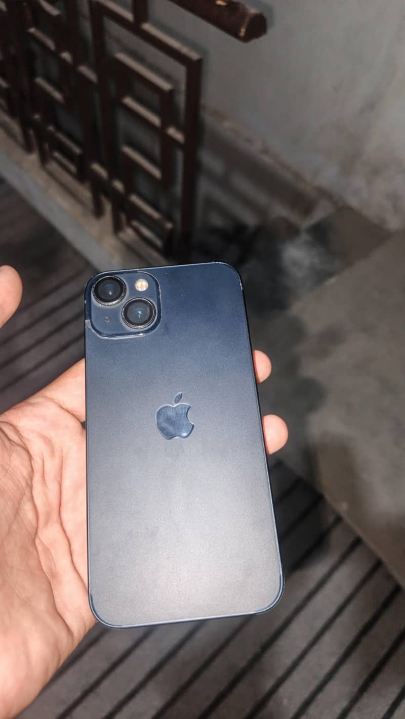 Apple iPhone 13 5